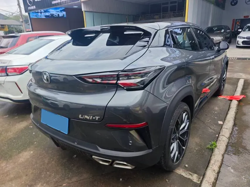 2022 ChangAn UNI-T 1.5T 188HP L4 7DCT,autocango,china used car exporter,china ev exporter,chinese used car exporter,chinese used ev exporter