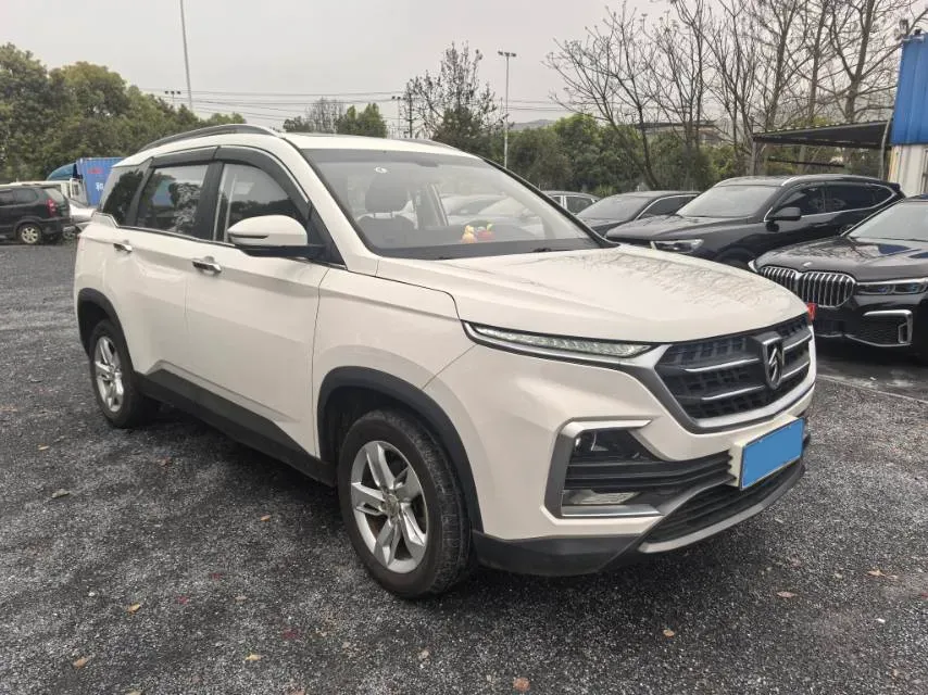 2018 BaoJun 530 1.5T 150HP L4 6MT,autocango,china used car exporter,china ev exporter,chinese used car exporter,chinese used ev exporter