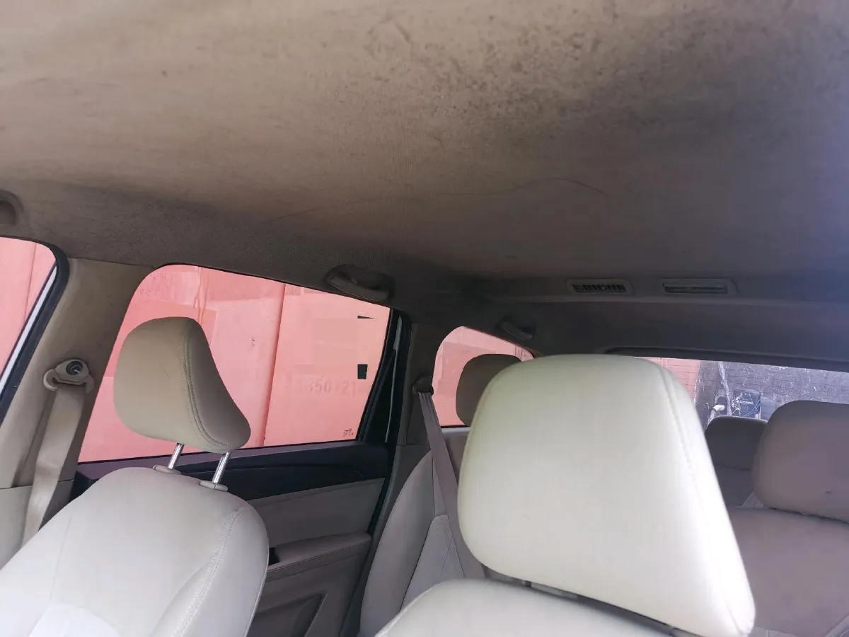 2019 BaoJun 730 1.5L 105HP L4 6MT,autocango,china used car exporter,china ev exporter,chinese used car exporter,chinese used ev exporter