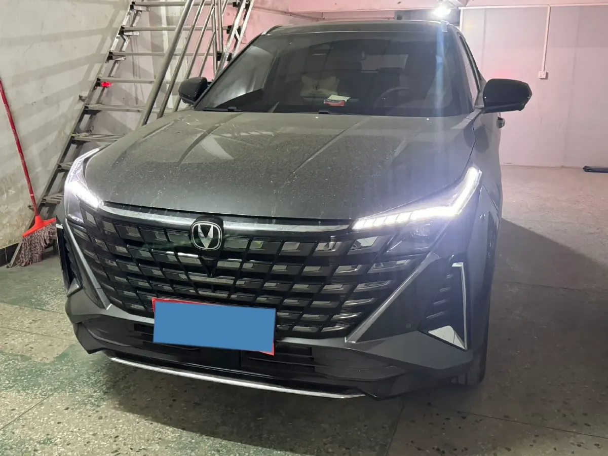 2025 ChangAn UNI-Z 1.5T 188HP L4 7DCT,autocango,china used car exporter,china ev exporter,chinese used car exporter,chinese used ev exporter