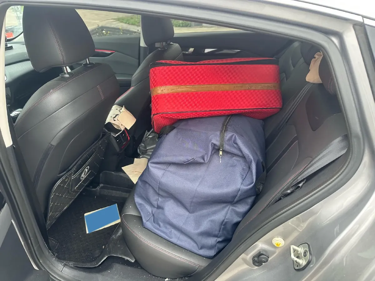 2021 DongFeng Aeolus YiXuan 1.5T 150HP L4 6DCT,autocango,china used car exporter,china ev exporter,chinese used car exporter,chinese used ev exporter