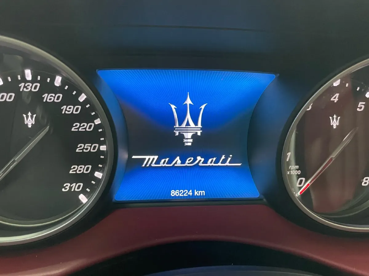 2018 Maserati Levante 3.0T 350HP V6 8AT,autocango,china used car exporter,china ev exporter,chinese used car exporter,chinese used ev exporter