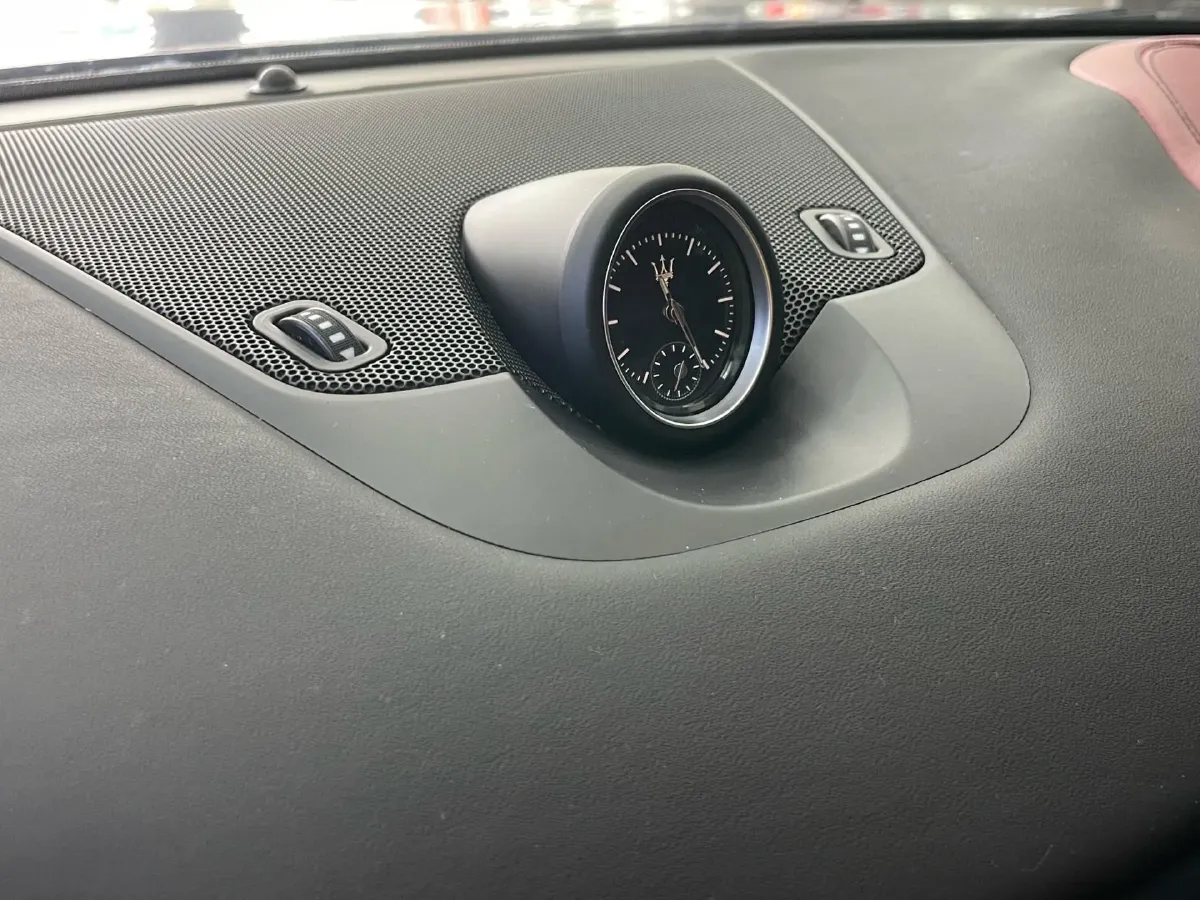 2018 Maserati Levante 3.0T 350HP V6 8AT,autocango,china used car exporter,china ev exporter,chinese used car exporter,chinese used ev exporter