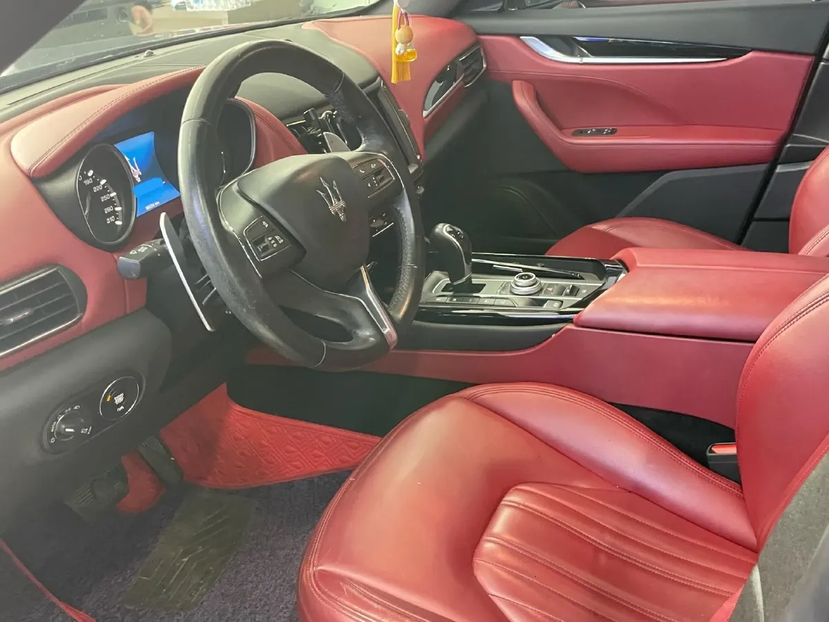 2018 Maserati Levante 3.0T 350HP V6 8AT,autocango,china used car exporter,china ev exporter,chinese used car exporter,chinese used ev exporter