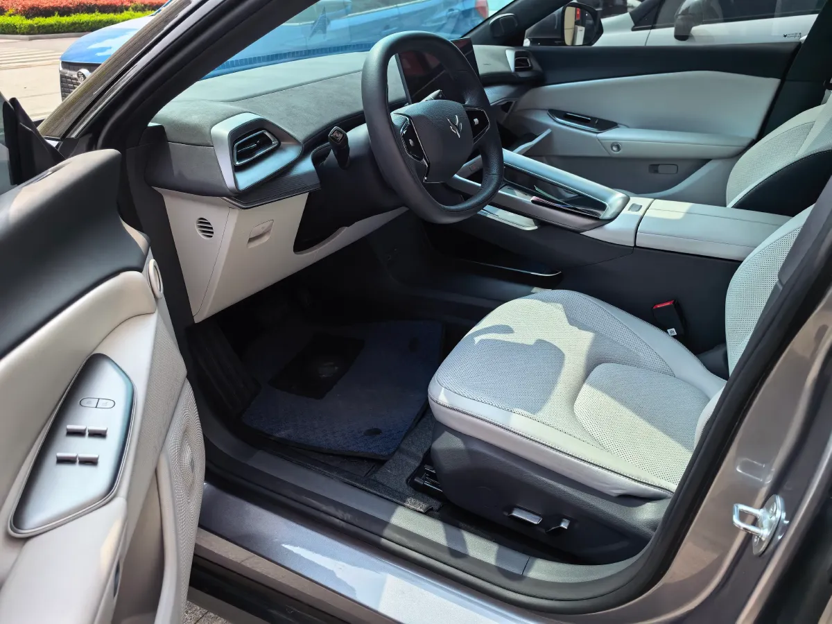 2024 Isuzu LingTuo 2.5T 150HP L4 8AT,autocango,china used car exporter,china ev exporter,chinese used car exporter,chinese used ev exporter