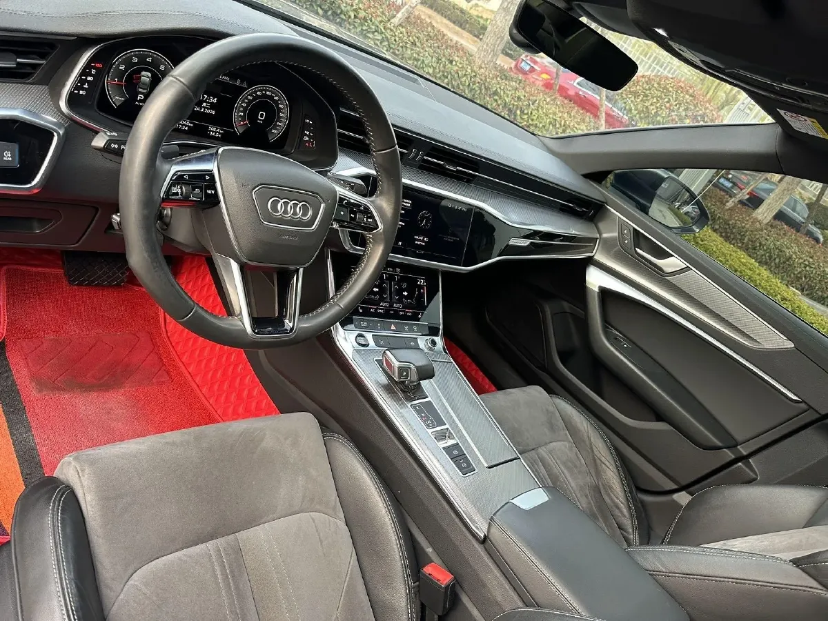 2021 Audi A6L 2.0T 224HP L4 7DCT,autocango,china used car exporter,china ev exporter,chinese used car exporter,chinese used ev exporter