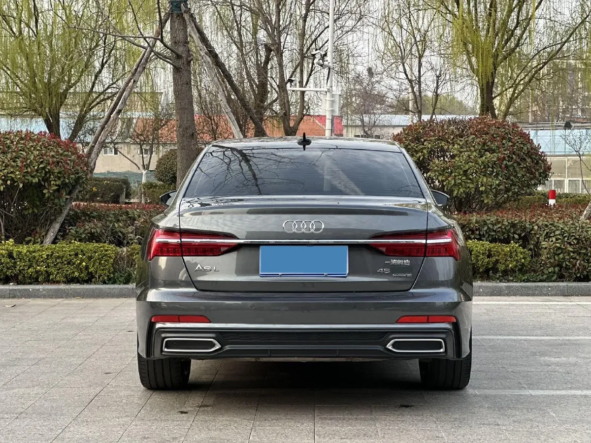 2021 Audi A6L 2.0T 224HP L4 7DCT,autocango,china used car exporter,china ev exporter,chinese used car exporter,chinese used ev exporter