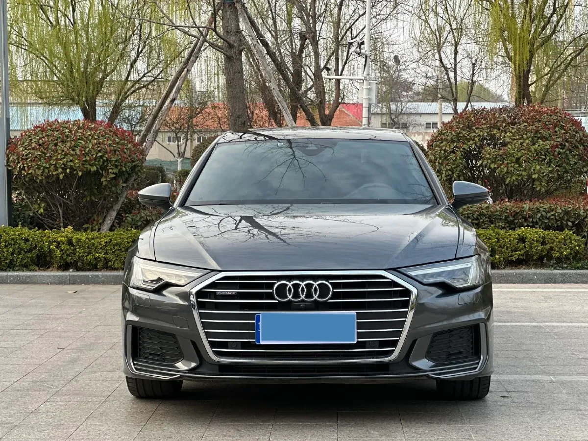 2021 Audi A6L 2.0T 224HP L4 7DCT,autocango,china used car exporter,china ev exporter,chinese used car exporter,chinese used ev exporter
