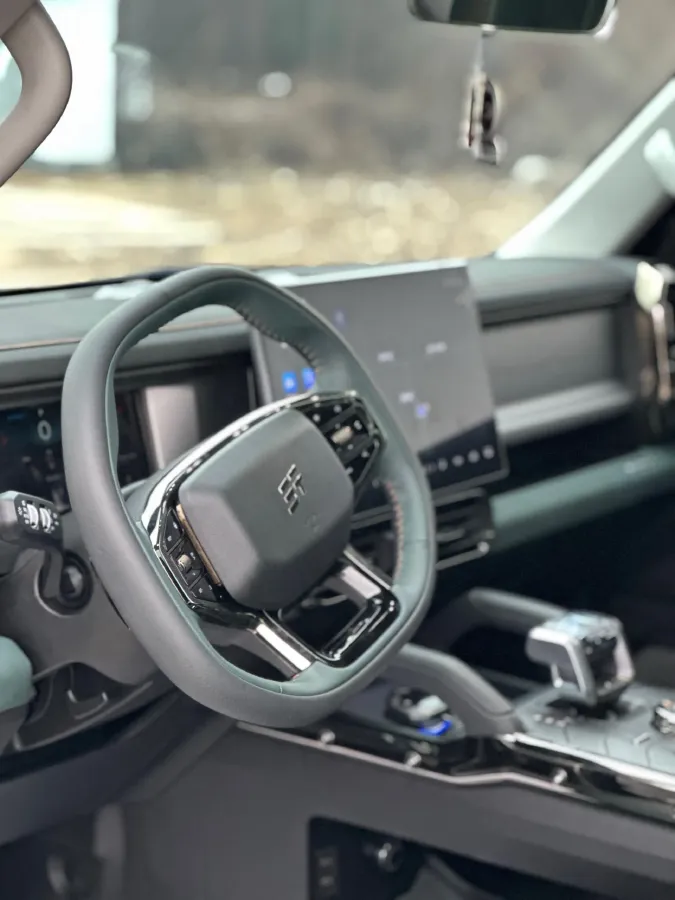 2023 Jetour Traveller 2.0T 254HP L4 8AT,autocango,china used car exporter,china ev exporter,chinese used car exporter,chinese used ev exporter