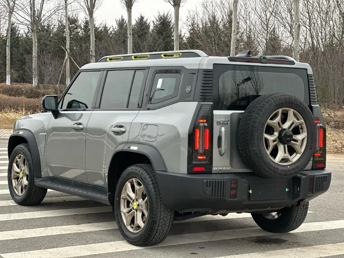 2023 Jetour Traveller 2.0T 254HP L4 8AT,autocango,china used car exporter,china ev exporter,chinese used car exporter,chinese used ev exporter