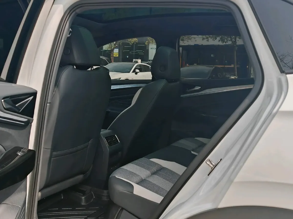 2021 Volkswagen ID.4 Crozz BEV 84.8KWH,autocango,china used car exporter,china ev exporter,chinese used car exporter,chinese used ev exporter