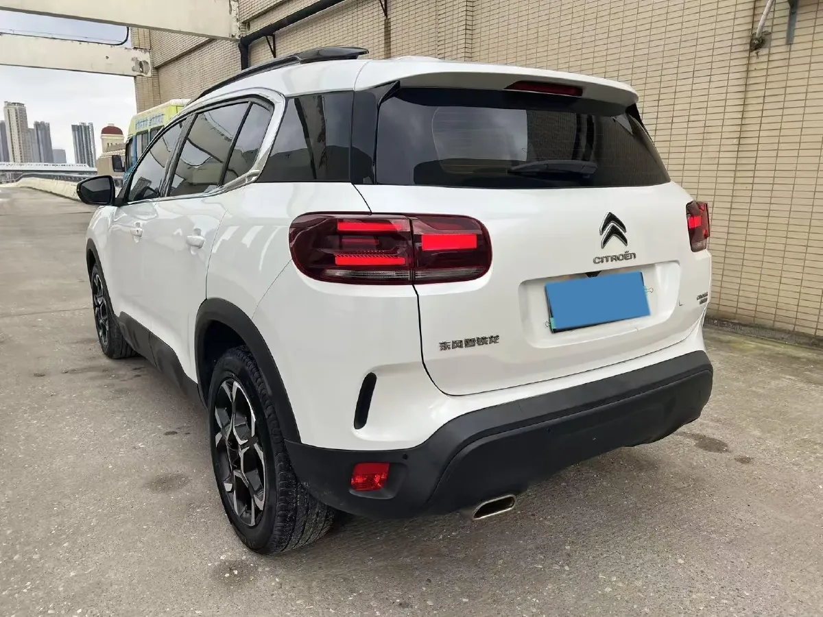 2022 Citroen C5 Aircross 1.6T 175HP L4 8AT,autocango,china used car exporter,china ev exporter,chinese used car exporter,chinese used ev exporter