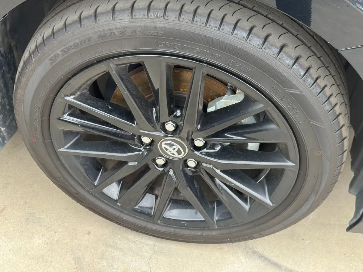 2021 Toyota Camry 2.5L 209HP L4 8AT,autocango,china used car exporter,china ev exporter,chinese used car exporter,chinese used ev exporter