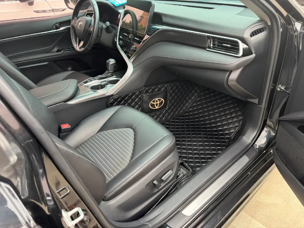 2021 Toyota Camry 2.5L 209HP L4 8AT,autocango,china used car exporter,china ev exporter,chinese used car exporter,chinese used ev exporter