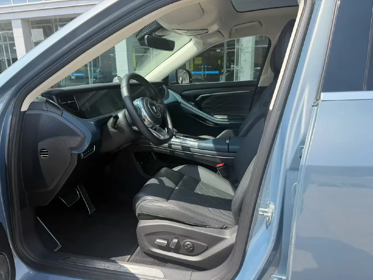 2021 Voyah FREE Range Extended 109HP REEV 33KWH,autocango,china used car exporter,china ev exporter,chinese used car exporter,chinese used ev exporter