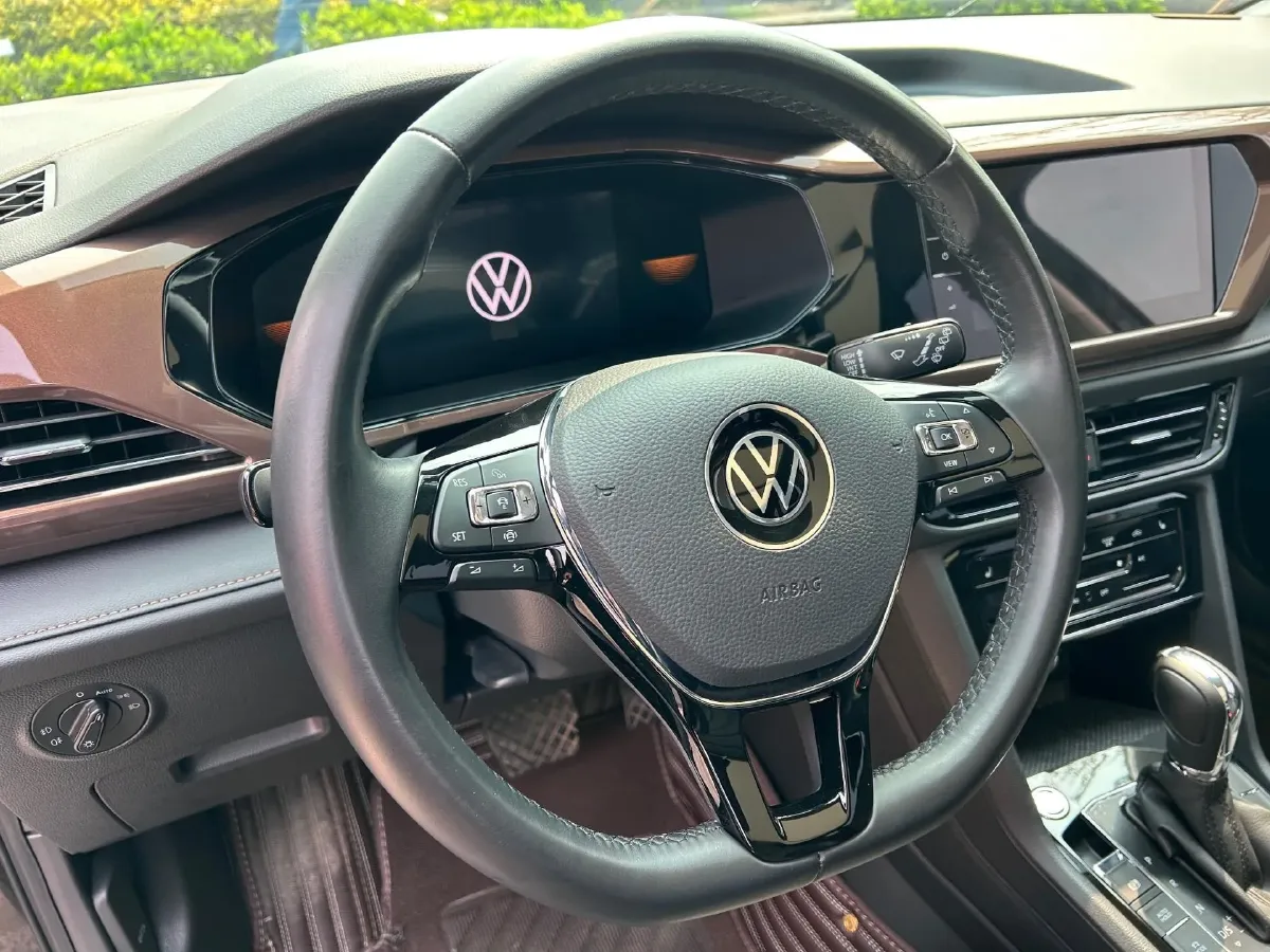 2022 Volkswagen Tharu 1.4T 150HP L4 7DCT,autocango,china used car exporter,china ev exporter,chinese used car exporter,chinese used ev exporter