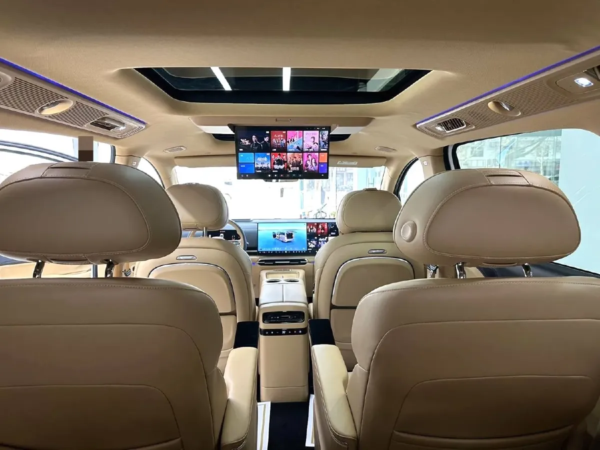 2025 Voyah Dream 1.5T 150HP L4 PHEV 41.7KWH,autocango,china used car exporter,china ev exporter,chinese used car exporter,chinese used ev exporter