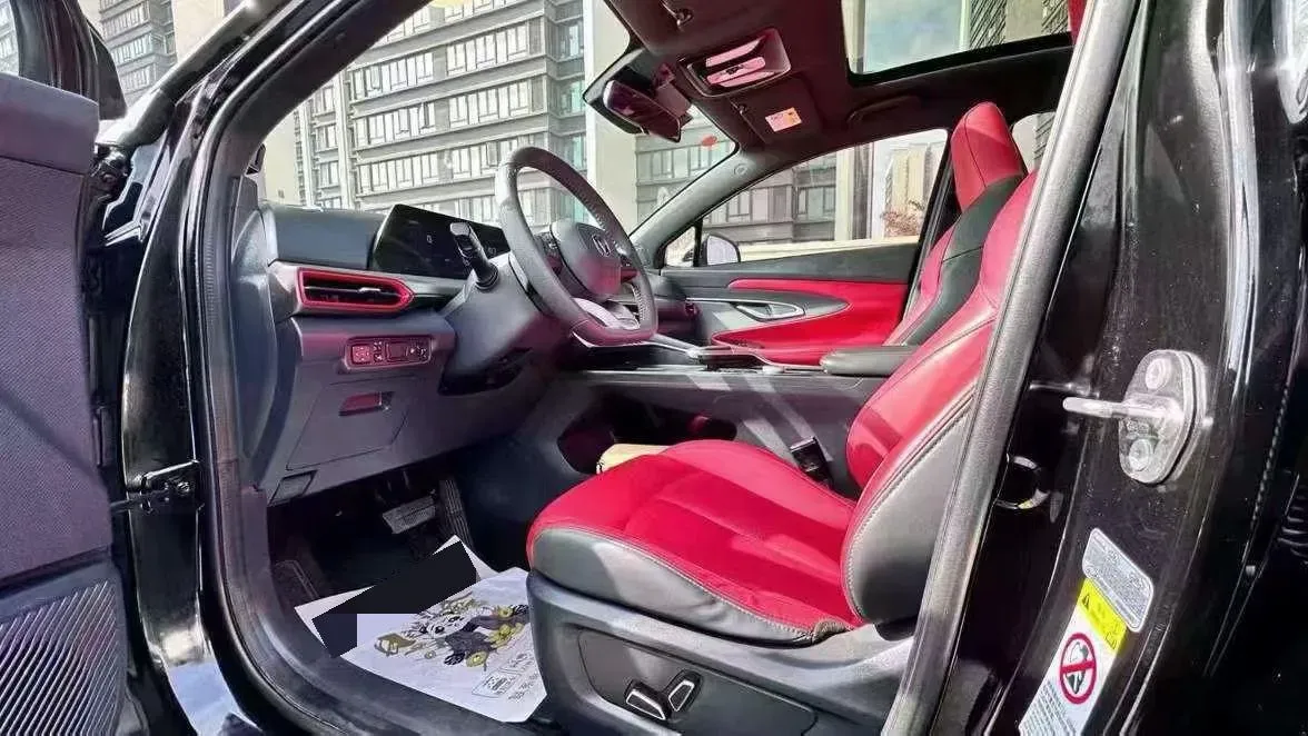 2022 ChangAn UNI-T 1.5T 188HP L4 7DCT,autocango,china used car exporter,china ev exporter,chinese used car exporter,chinese used ev exporter