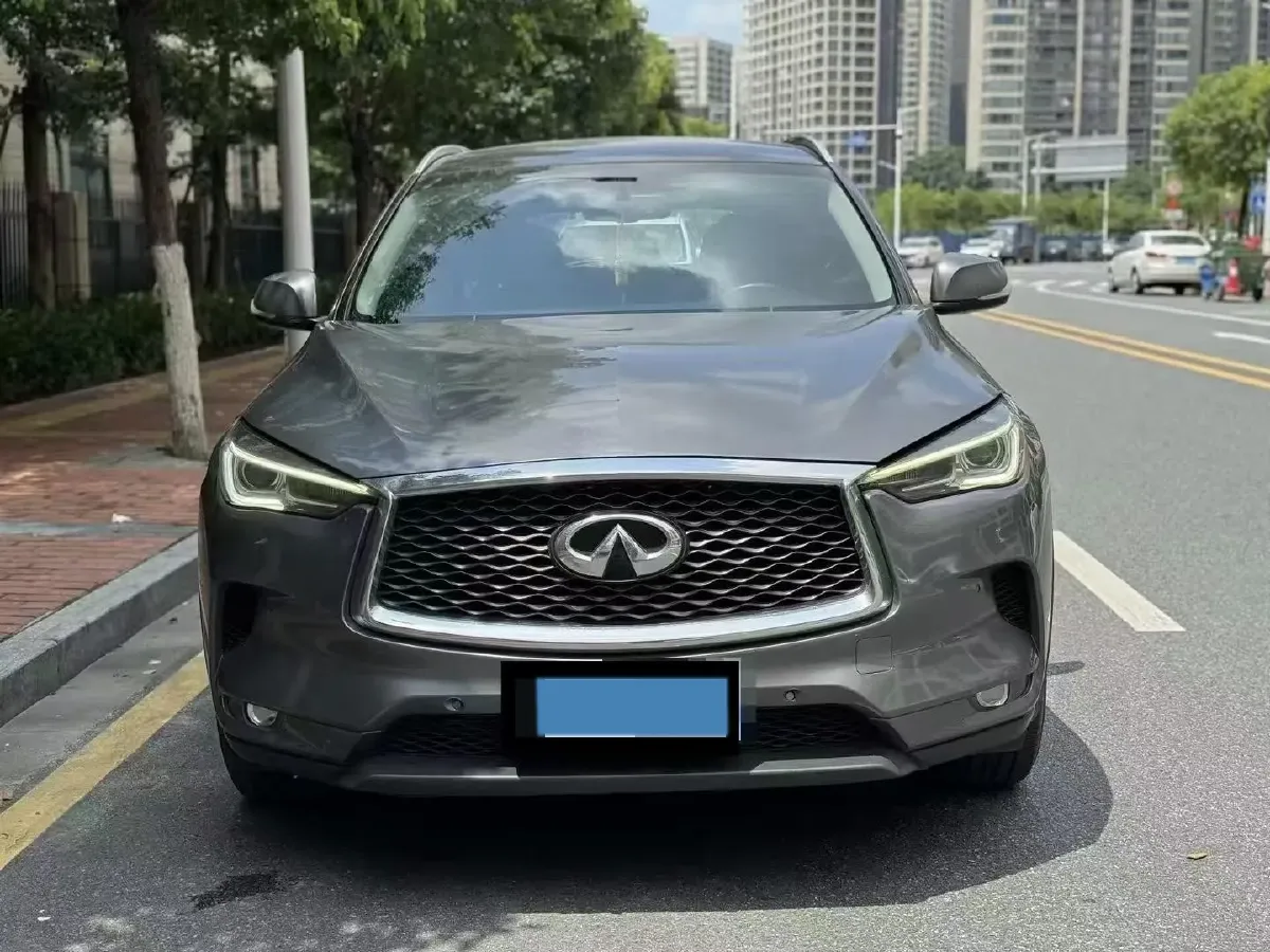 2018 Infiniti QX30 2.0T 211HP L4 7DCT,autocango,china used car exporter,china ev exporter,chinese used car exporter,chinese used ev exporter