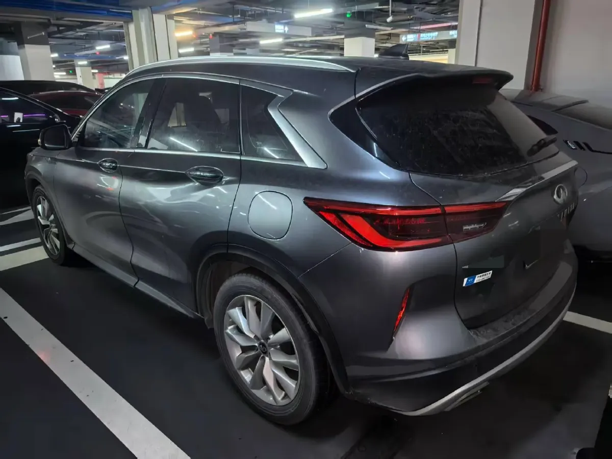 2018 Infiniti QX30 2.0T 211HP L4 7DCT,autocango,china used car exporter,china ev exporter,chinese used car exporter,chinese used ev exporter