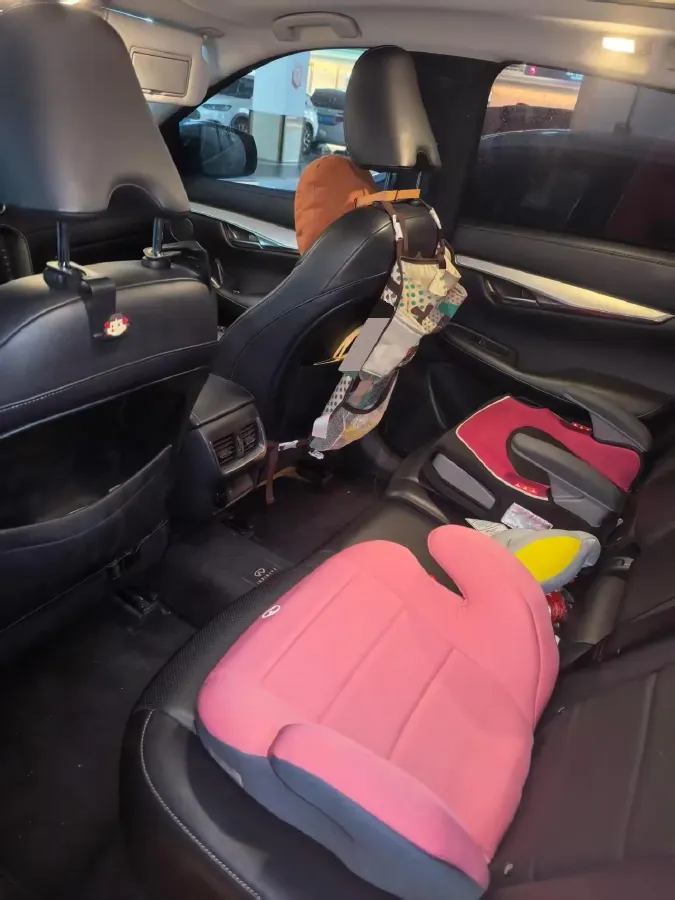 2018 Infiniti QX30 2.0T 211HP L4 7DCT,autocango,china used car exporter,china ev exporter,chinese used car exporter,chinese used ev exporter