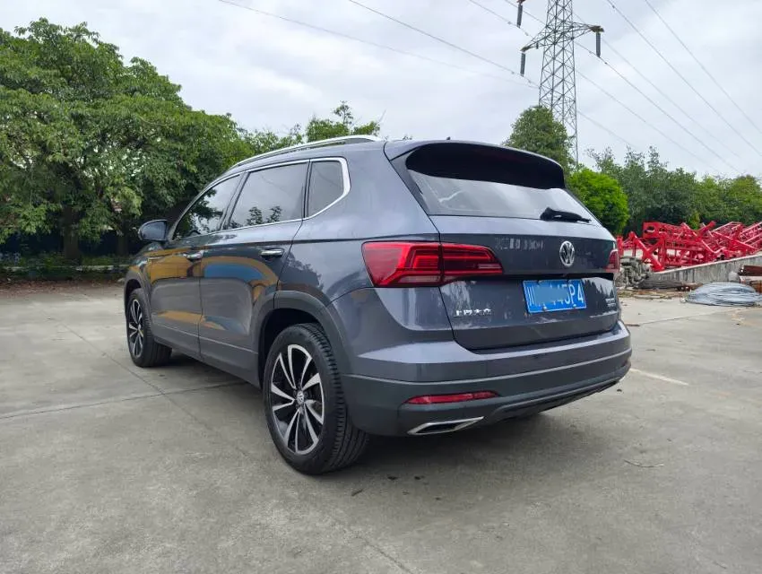 2019 MINI MINI 1.5T 102HP L3 7DCT,autocango,china used car exporter,china ev exporter,chinese used car exporter,chinese used ev exporter