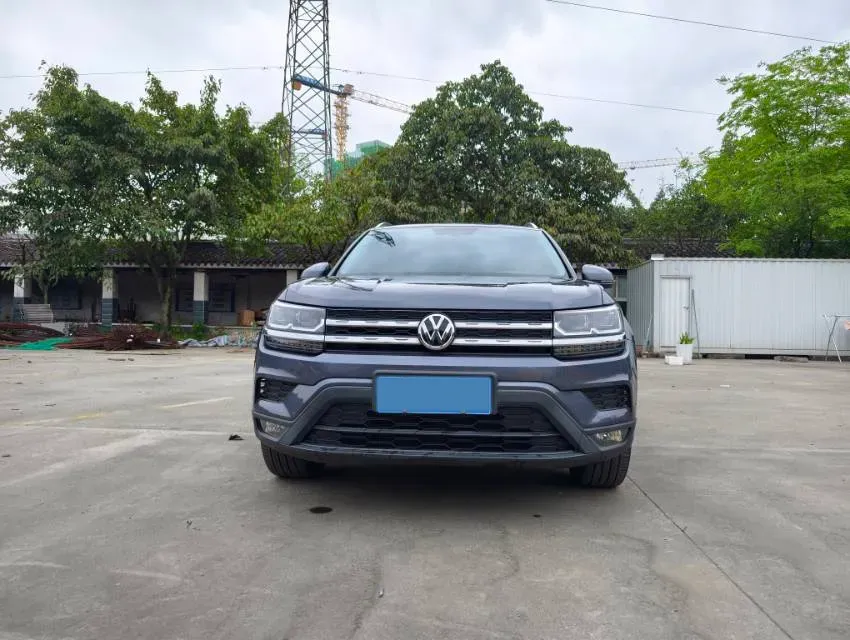 2019 MINI MINI 1.5T 102HP L3 7DCT,autocango,china used car exporter,china ev exporter,chinese used car exporter,chinese used ev exporter