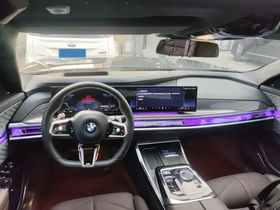 2023 BMW 7 Series 3.0T 381HP L6 8AT,autocango,china used car exporter,china ev exporter,chinese used car exporter,chinese used ev exporter