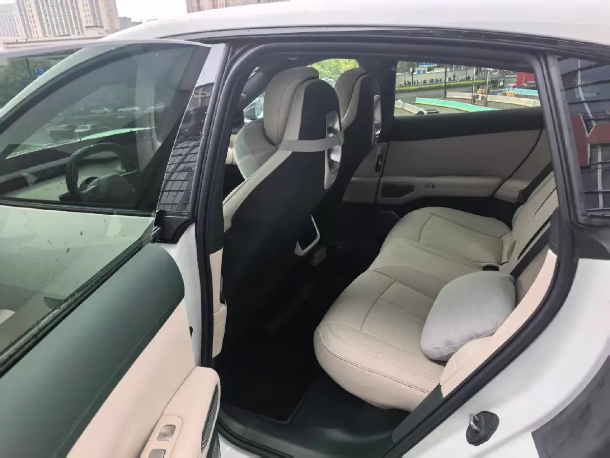 2025 MI YU7 BEV 96.3KWH,autocango,china used car exporter,china ev exporter,chinese used car exporter,chinese used ev exporter