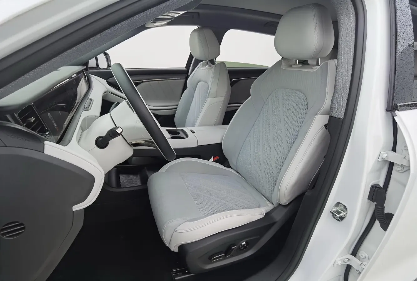 2025 Voyah FREE 1.5T 150HP L4 REEV 43KWH,autocango,china used car exporter,china ev exporter,chinese used car exporter,chinese used ev exporter