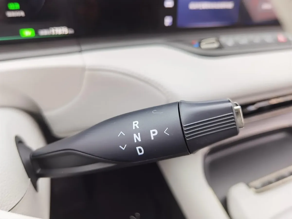 2025 Voyah FREE 1.5T 150HP L4 REEV 43KWH,autocango,china used car exporter,china ev exporter,chinese used car exporter,chinese used ev exporter