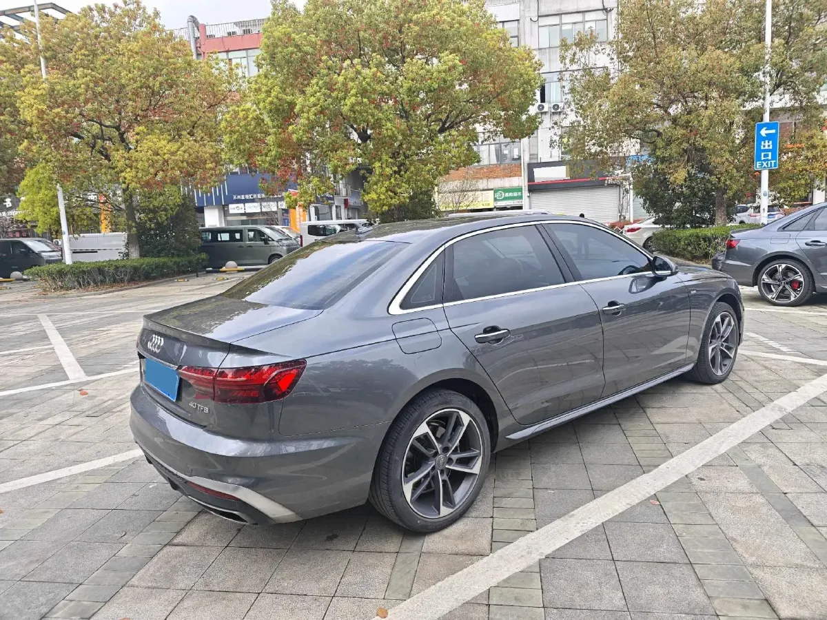 2020 Audi A4L 2.0T 190HP L4 7DCT,autocango,china used car exporter,china ev exporter,chinese used car exporter,chinese used ev exporter