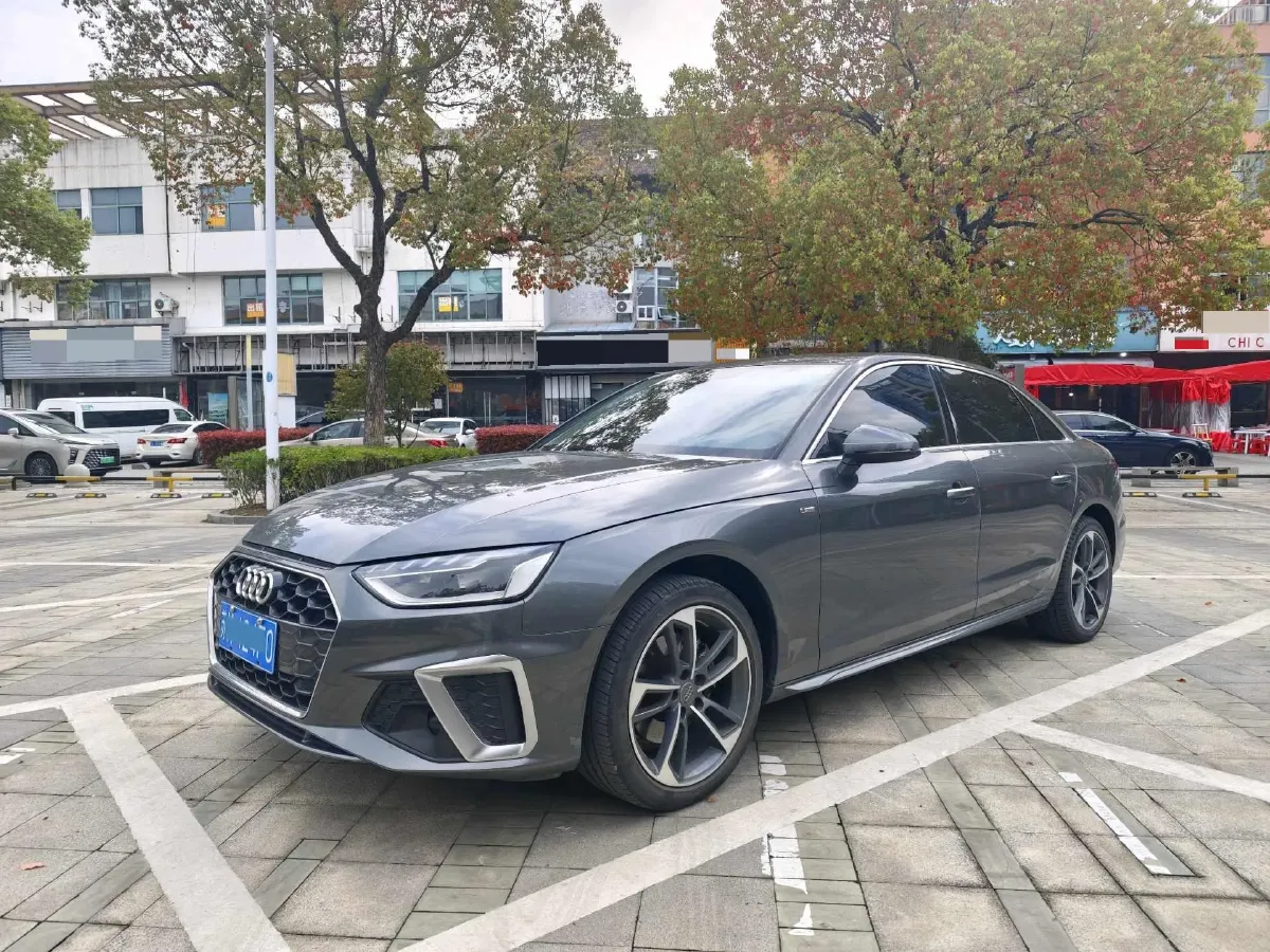 2020 Audi A4L 2.0T 190HP L4 7DCT,autocango,china used car exporter,china ev exporter,chinese used car exporter,chinese used ev exporter