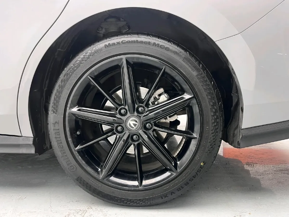 2022 ChangAn UNI-V 1.5T 188HP L4 7DCT,autocango,china used car exporter,china ev exporter,chinese used car exporter,chinese used ev exporter