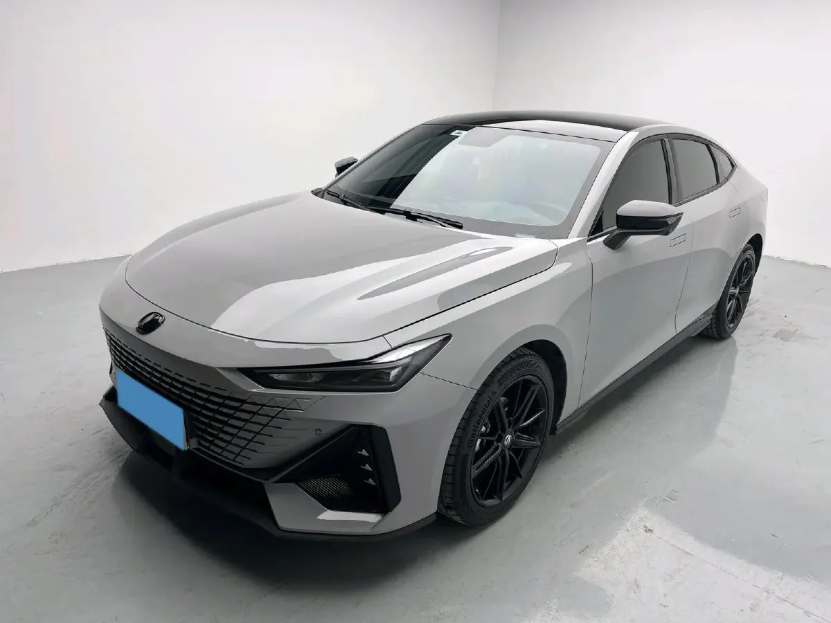 2022 ChangAn UNI-V 1.5T 188HP L4 7DCT,autocango,china used car exporter,china ev exporter,chinese used car exporter,chinese used ev exporter