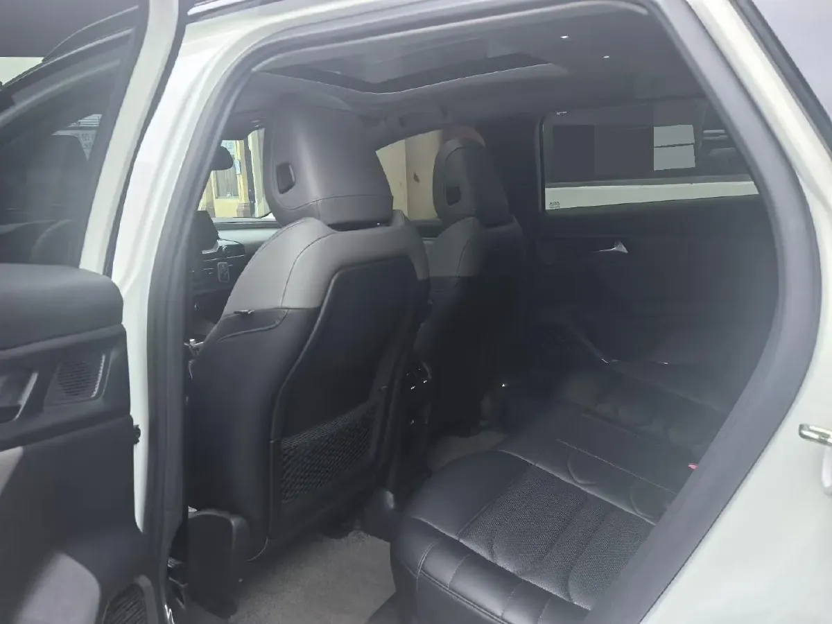 2022 Citroen C5 X 1.6T 175HP L4 8AT,autocango,china used car exporter,china ev exporter,chinese used car exporter,chinese used ev exporter