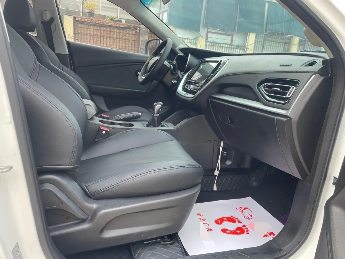 2020 Jetour X70M 1.5T 156HP L4 6MT,autocango,china used car exporter,china ev exporter,chinese used car exporter,chinese used ev exporter