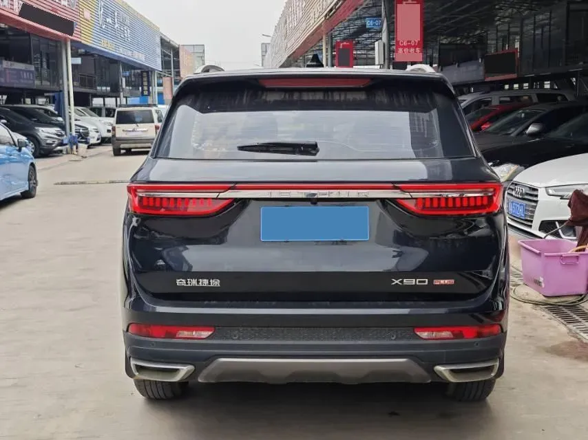 2022 Jetour X90 Plus 1.5T 156HP L4 6MT,autocango,china used car exporter,china ev exporter,chinese used car exporter,chinese used ev exporter