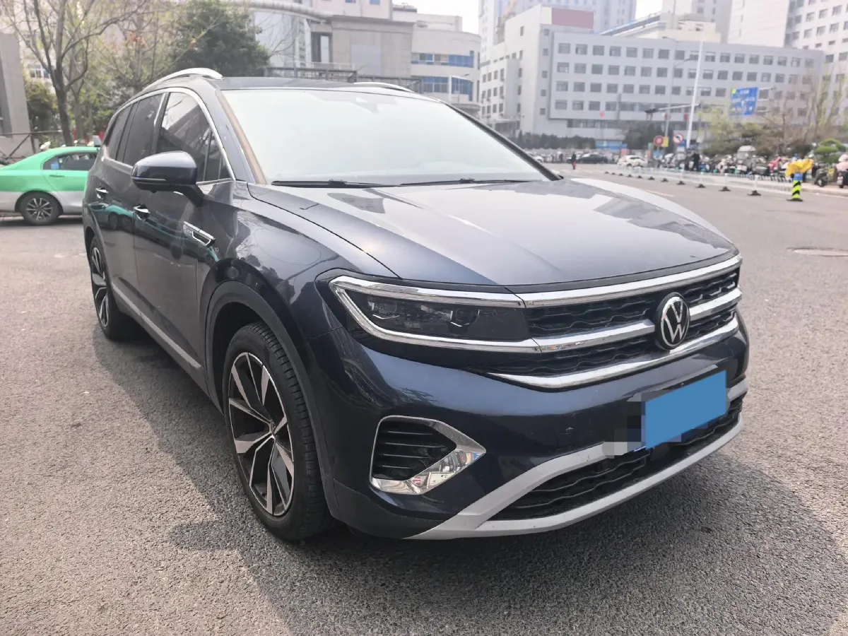 2023 Volkswagen Talagon 2.5T 299HP V6 7DCT,autocango,china used car exporter,china ev exporter,chinese used car exporter,chinese used ev exporter