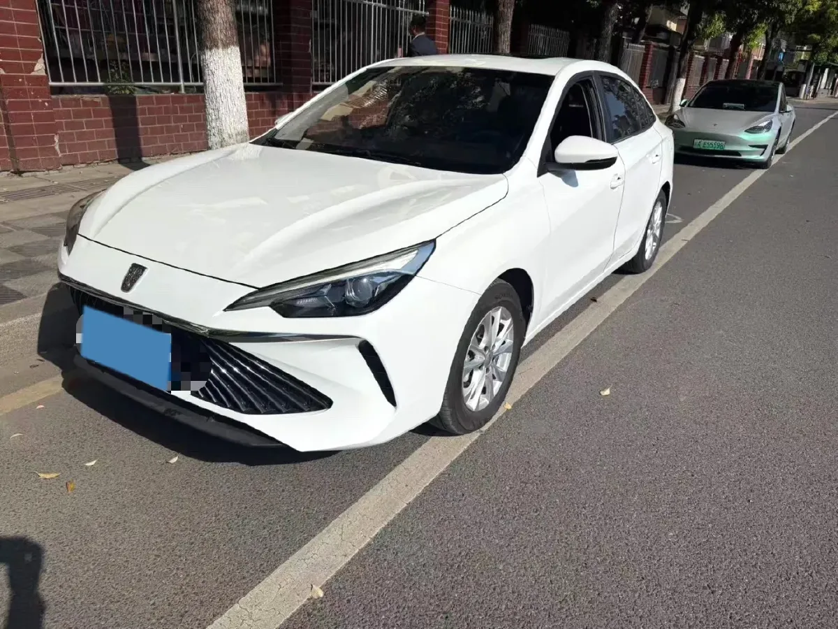 2026 Roewe i5 1.5L 129HP L4 CVT,autocango,china used car exporter,china ev exporter,chinese used car exporter,chinese used ev exporter