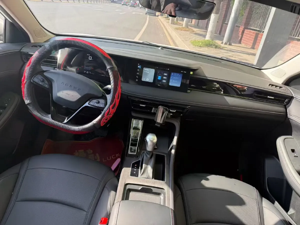 2026 Roewe i5 1.5L 129HP L4 CVT,autocango,china used car exporter,china ev exporter,chinese used car exporter,chinese used ev exporter