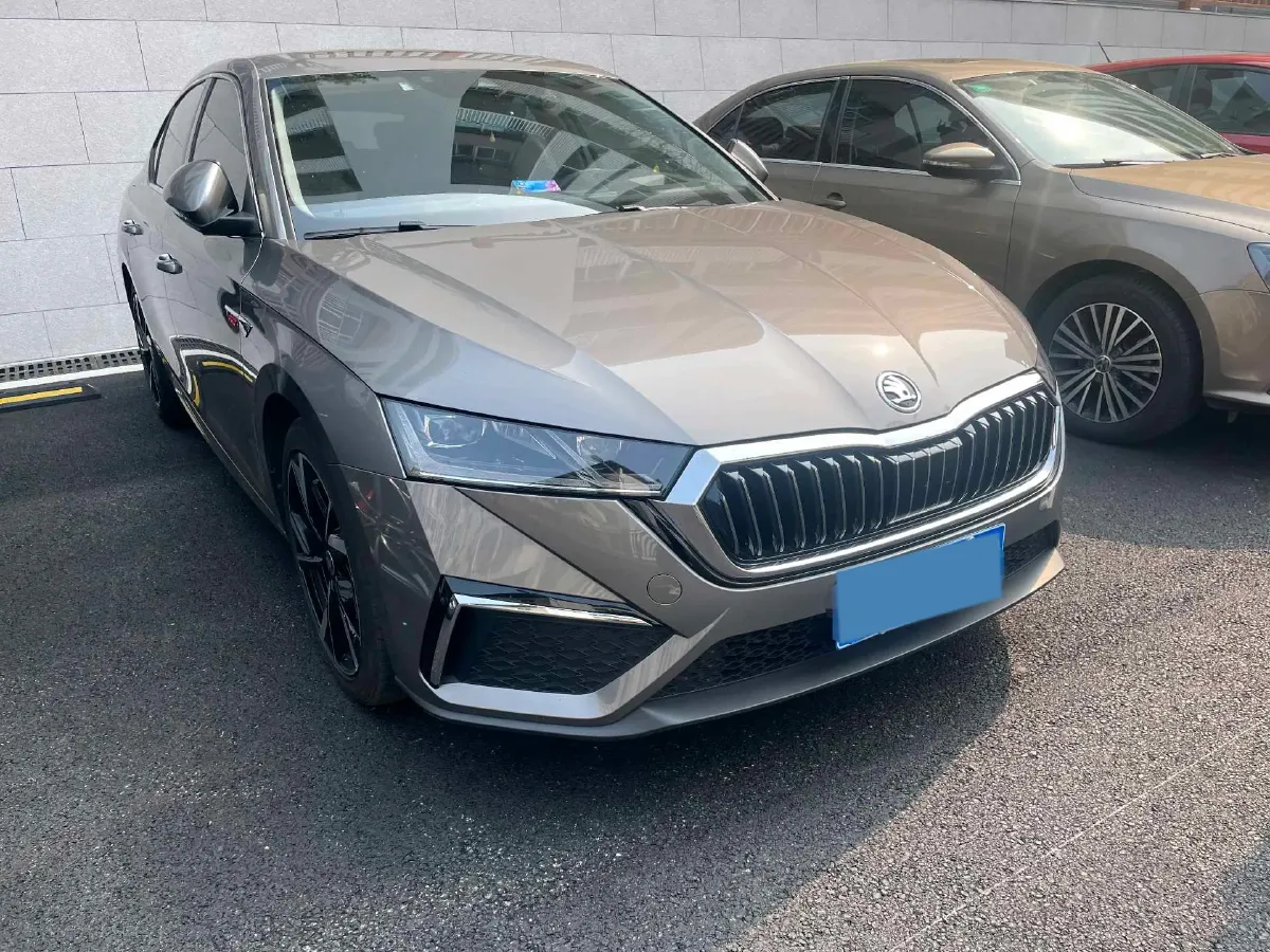 2023 Skoda Octavia 1.4T 150HP L4 7DCT,autocango,china used car exporter,china ev exporter,chinese used car exporter,chinese used ev exporter
