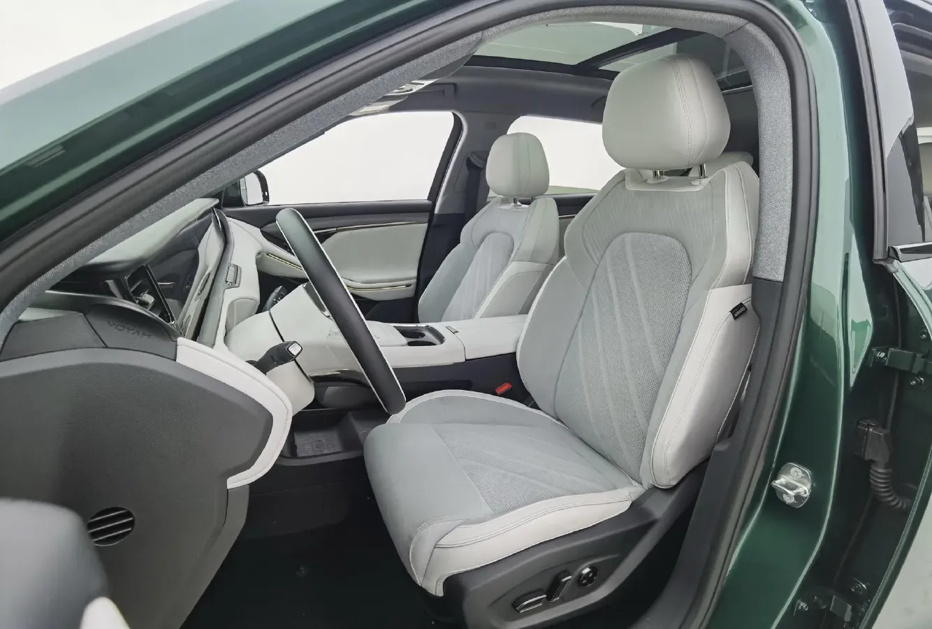 2025 Voyah FREE 1.5T 150HP L4 REEV 43KWH,autocango,china used car exporter,china ev exporter,chinese used car exporter,chinese used ev exporter