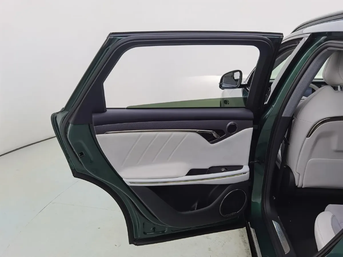 2025 Voyah FREE 1.5T 150HP L4 REEV 43KWH,autocango,china used car exporter,china ev exporter,chinese used car exporter,chinese used ev exporter