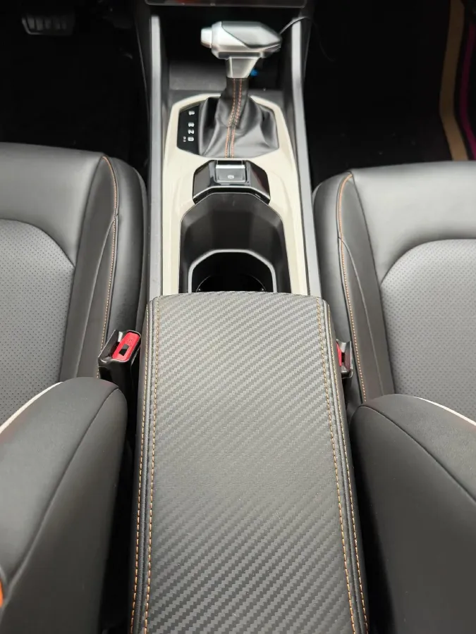 2023 DongFeng Aeolus YiXuan 1.5L 125HP L4 6DCT,autocango,china used car exporter,china ev exporter,chinese used car exporter,chinese used ev exporter