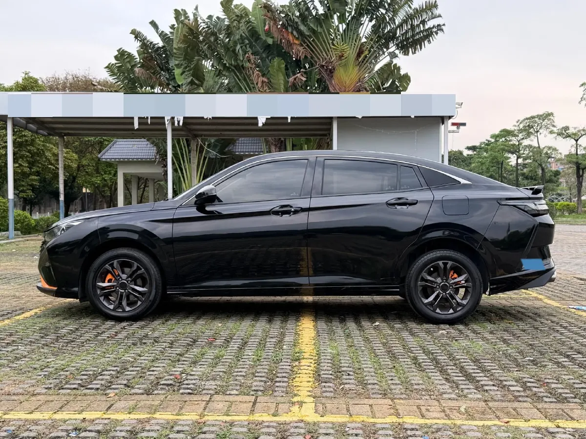 2023 DongFeng Aeolus YiXuan 1.5L 125HP L4 6DCT,autocango,china used car exporter,china ev exporter,chinese used car exporter,chinese used ev exporter