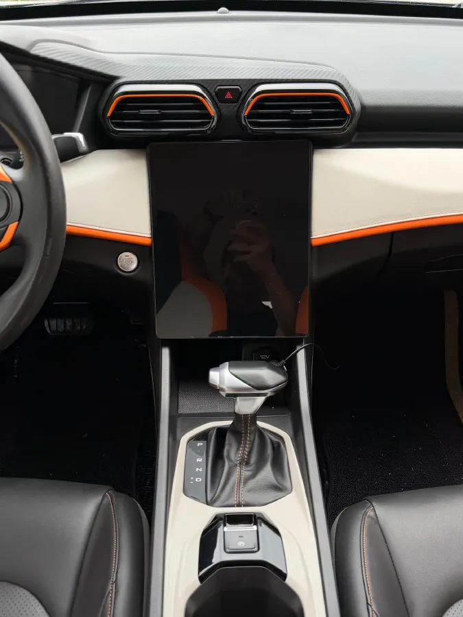 2023 DongFeng Aeolus YiXuan 1.5L 125HP L4 6DCT,autocango,china used car exporter,china ev exporter,chinese used car exporter,chinese used ev exporter