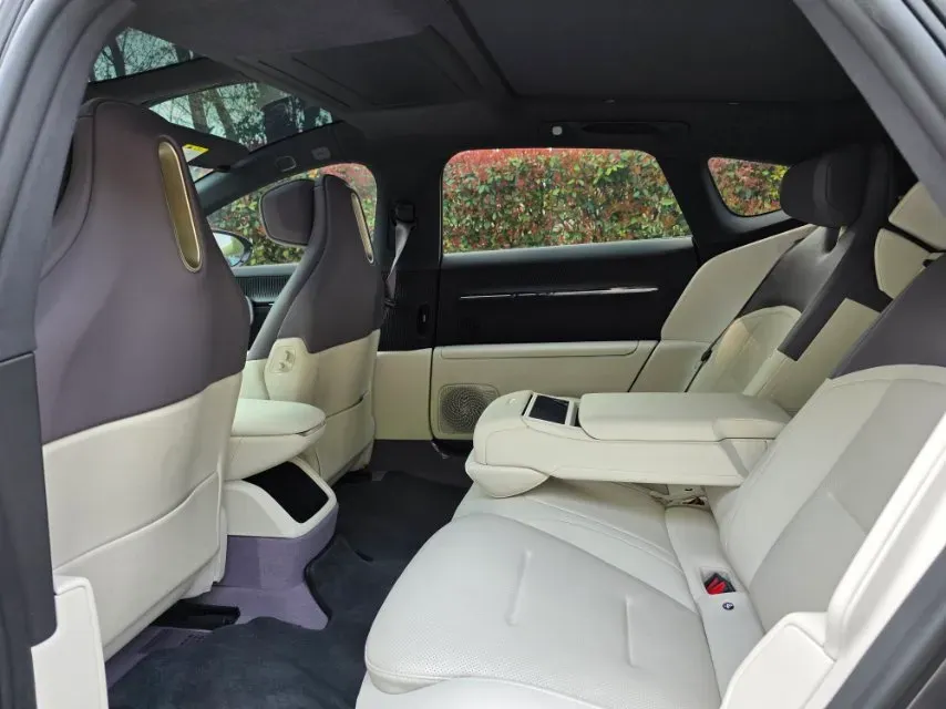 2025 Avatr 12 1.5T 156HP L4 REEV 39.05KWH,autocango,china used car exporter,china ev exporter,chinese used car exporter,chinese used ev exporter