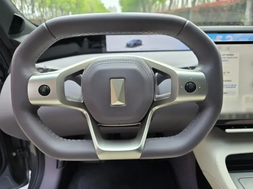 2025 Avatr 12 1.5T 156HP L4 REEV 39.05KWH,autocango,china used car exporter,china ev exporter,chinese used car exporter,chinese used ev exporter