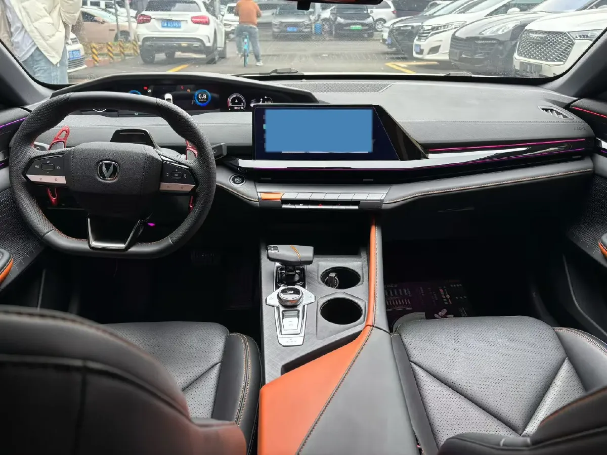 2022 ChangAn UNI-V 1.5T 188HP L4 7DCT,autocango,china used car exporter,china ev exporter,chinese used car exporter,chinese used ev exporter